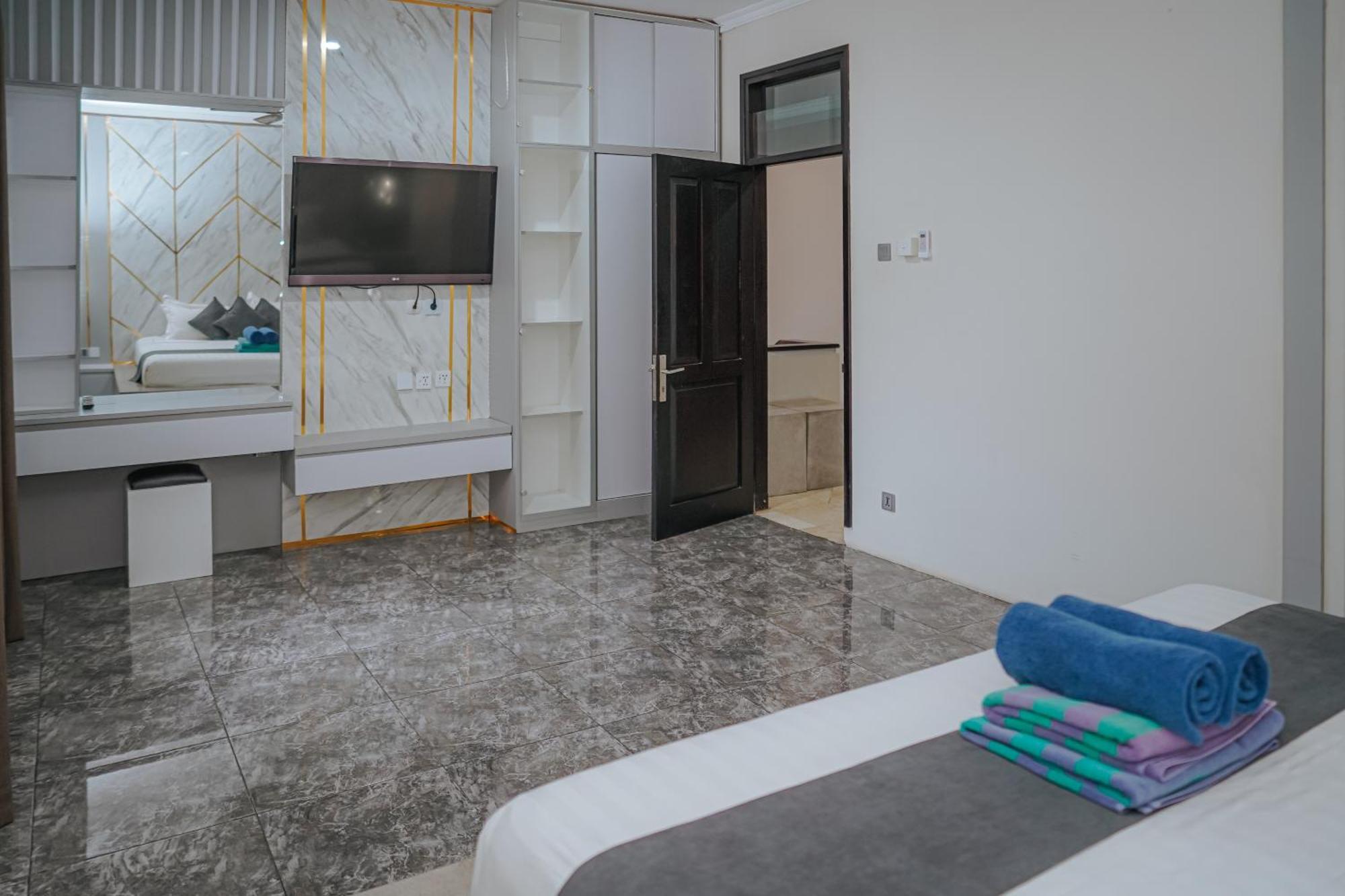 Villa 4 Bedroom Kuta Regency B10 Kuta (Bali)