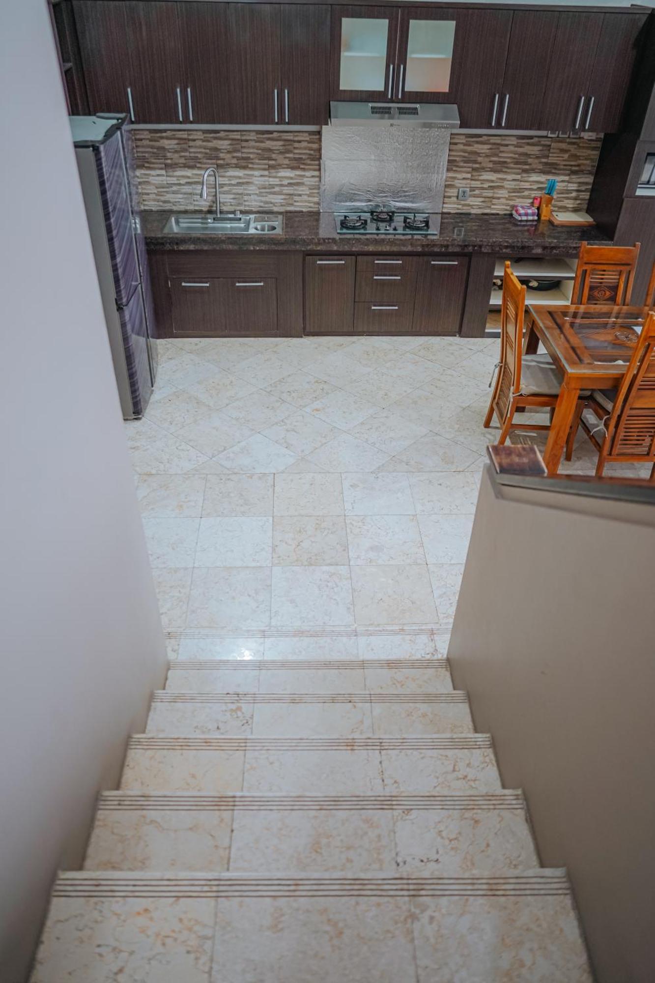 4 Bedroom Kuta Regency B10 Villa *