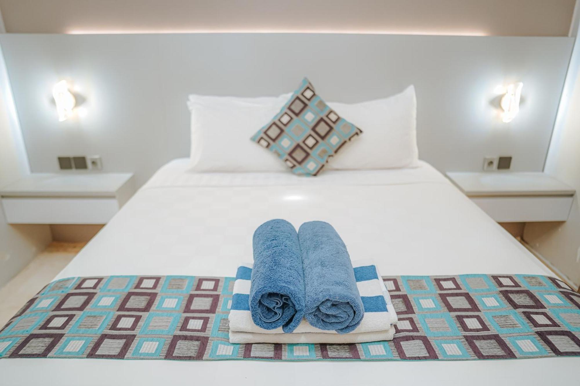 4 Bedroom Kuta Regency B10 *
